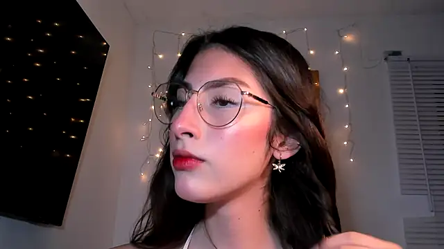 valeria gonzales  online show from 01-11-25, 11:24