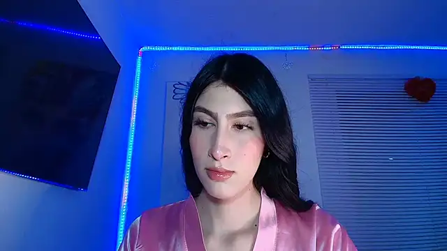 valeria gonzales  online show from 10-31-25, 12:00