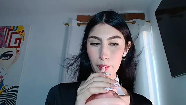 Snapshot of valeria_gonzales_ chatting on 07-24-26, 10:19 valeria gonzales online show from 07-24-26, 10:19
