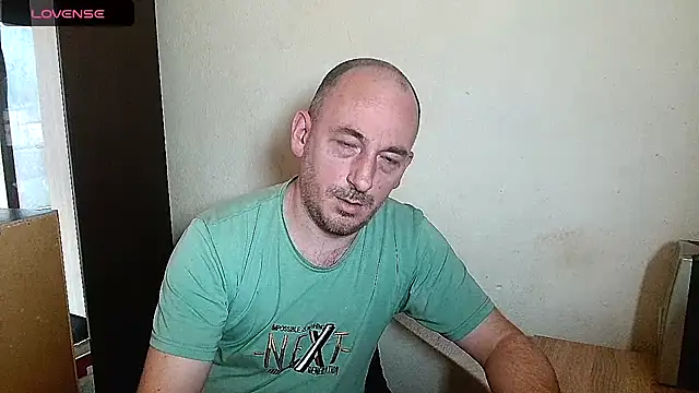 Snapshot of Johan___Barker chatting on 02-26-26, 12:59 Johan Barker online show from 02-26-26, 12:59