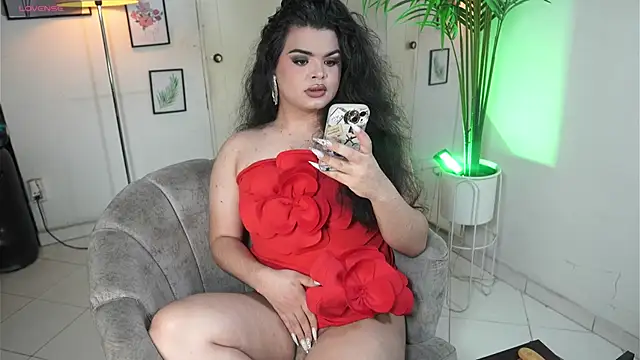 Snapshot of artechloe chatting on 10-22-25, 08:41 artechloe online show from 10-22-25, 08:41