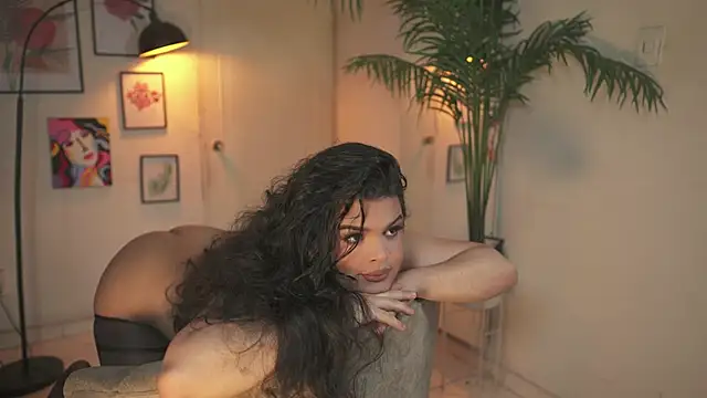 Snapshot of artechloe chatting on 12-18-25, 11:11 artechloe online show from 12-18-25, 11:11