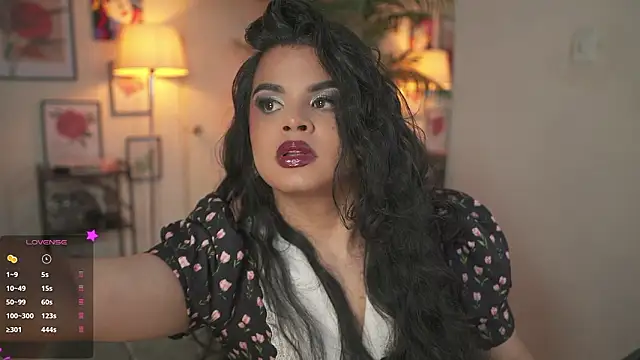 Snapshot of artechloe chatting on 02-10-26, 11:42 artechloe online show from 02-10-26, 11:42