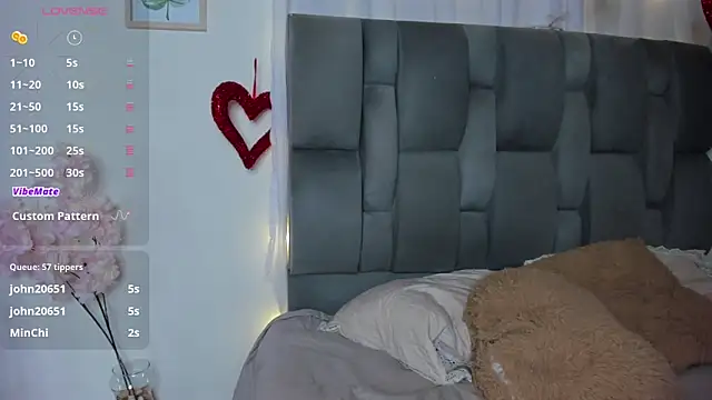 Nathalia Rodriguez online show from 02-26-25, 09:58