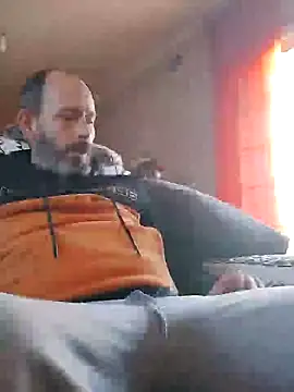 207RCCam online show from 12-28-24, 02:42