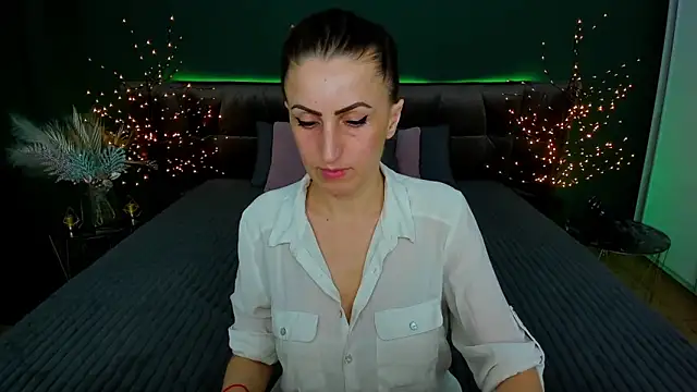 Rebecca Diamond online show from 02-03-25, 03:59