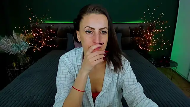 Rebecca Diamond online show from 02-12-25, 12:55