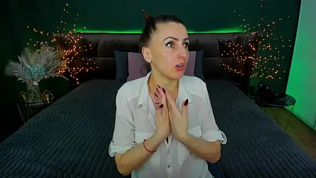 Rebecca Diamond online show from 02-26-25, 06:37