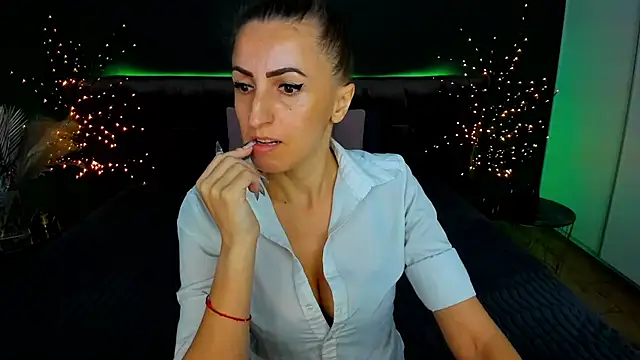 Rebecca Diamond online show from 09-29-25, 05:34