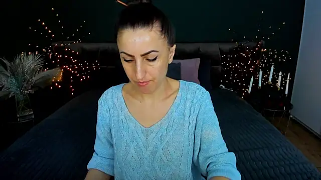 Rebecca Diamond online show from 02-16-26, 06:42