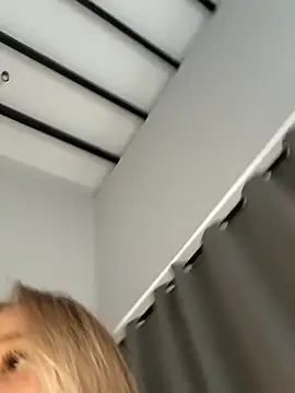 curchez  online show from 02-01-26, 09:02