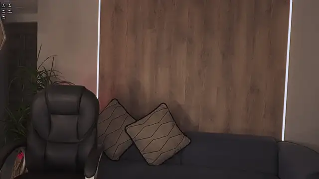 AbellaCroft online show from 11-29-25, 01:25