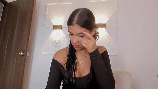 Hanna Risso online show from 04-11-26, 07:07