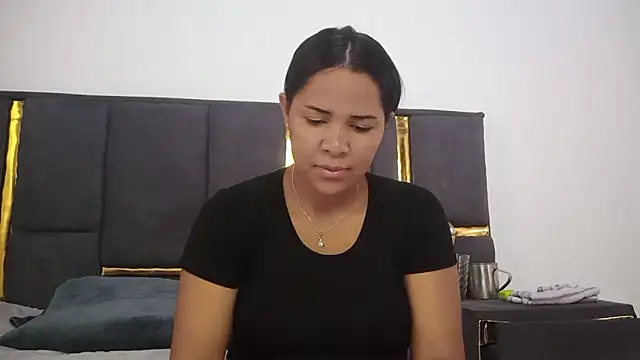 aleixane online show from 11-17-25, 06:19