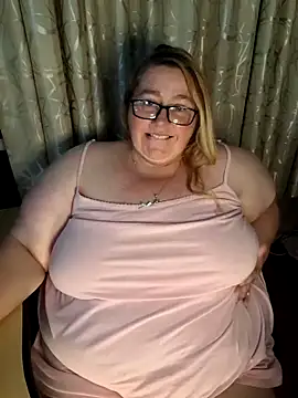 Iceprincess2bad4u online show from 05-17-26, 05:42