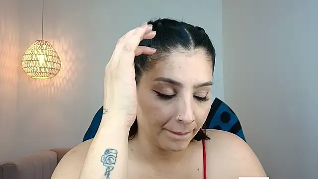 YummyAnna  online show from 04-22-26, 07:37