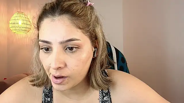 YummyAnna  online show from 06-10-26, 08:19
