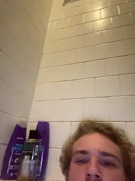 Snapshot of JondusS chatting on 09-27-25, 01:32 JondusS online show from 09-27-25, 01:32