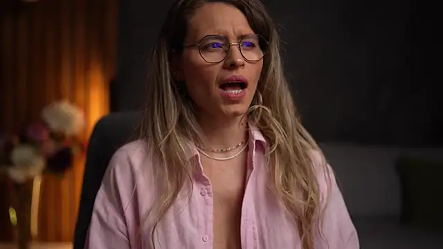 BrandyWhite online show from 11-25-25, 05:18