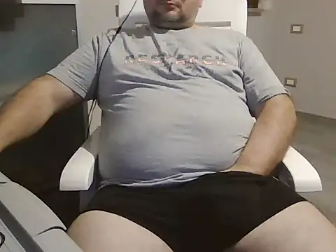 iron boy80 online show from 10-19-25, 04:51