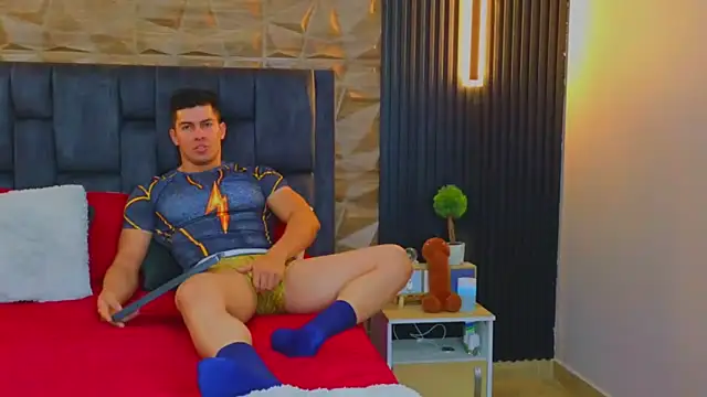 FelipeAndMarcello3 online show from 03-11-25, 07:25