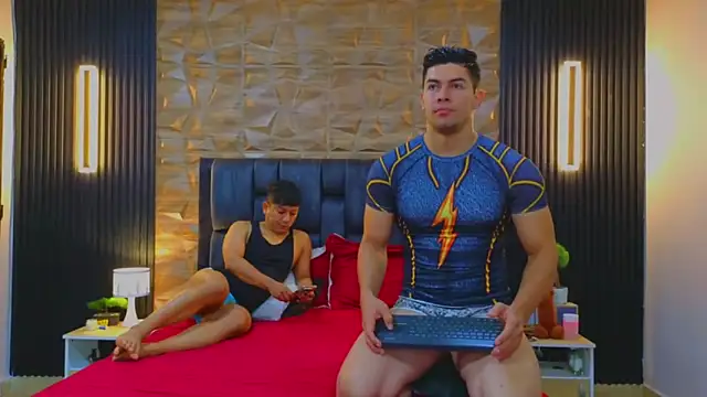 FelipeAndMarcello3 online show from 03-13-25, 02:33