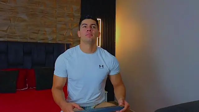 FelipeAndMarcello3 online show from 03-14-25, 07:01