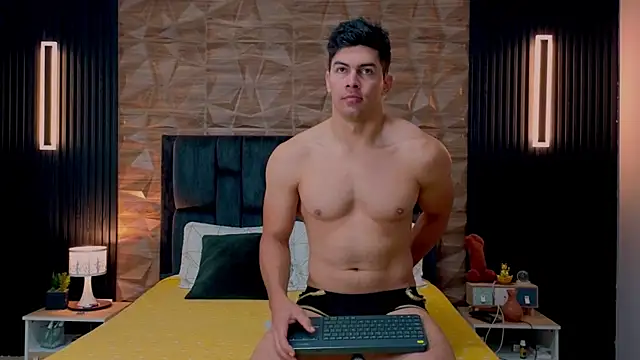 FelipeAndMarcello3 online show from 09-17-25, 02:08