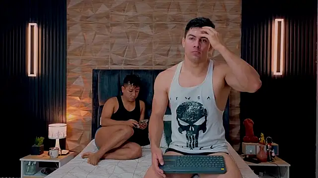 FelipeAndMarcello3 online show from 09-23-25, 02:09