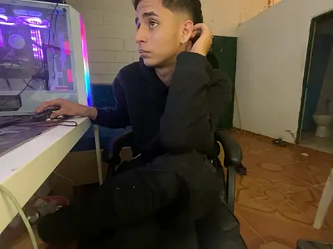 Max TheHorseDick online show from 03-20-26, 07:24