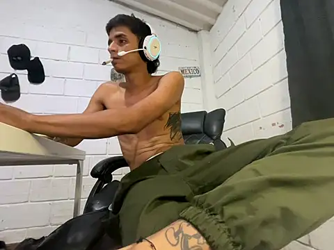 Max TheHorseDick online show from 07-02-26, 04:07