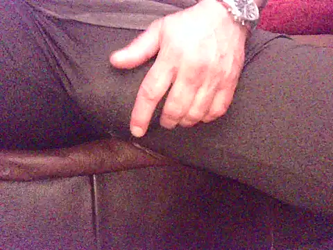 Snapshot of SDtinycok chatting on 02-15-25, 10:10 SDtinycok online show from 02-15-25, 10:10