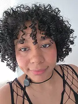 Snapshot of Electric_bae chatting on 02-22-26, 01:31 Electric bae online show from 02-22-26, 01:31