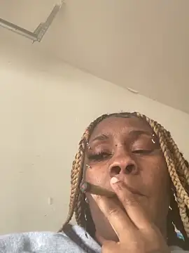 Snapshot of Foreignthababyy chatting on 12-03-25, 03:43 Foreignthababyy online show from 12-03-25, 03:43