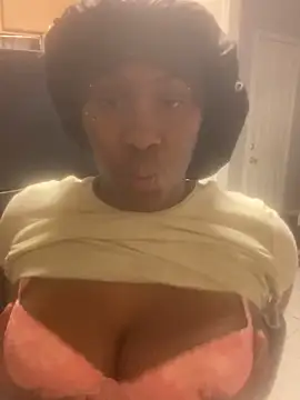 Foreignthababyy online show from 01-06-26, 04:00