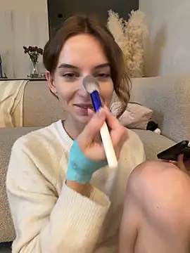 -AngelAri- online show from 12-05-25, 09:29