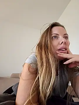 novaforyou1 online show from 10-27-25, 03:05