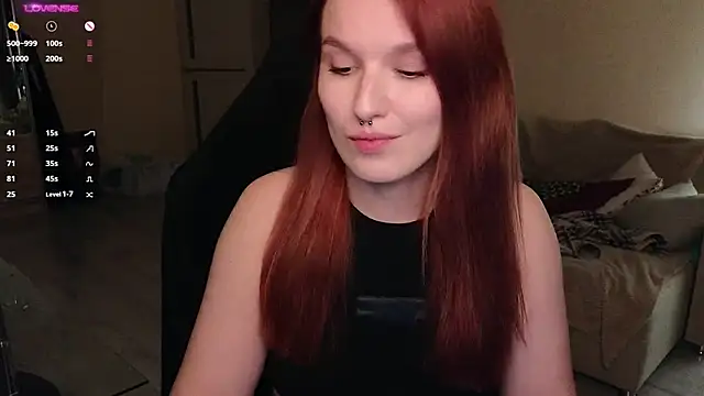 Snapshot of Val_lava chatting on 09-14-25, 07:35 Val lava online show from 09-14-25, 07:35