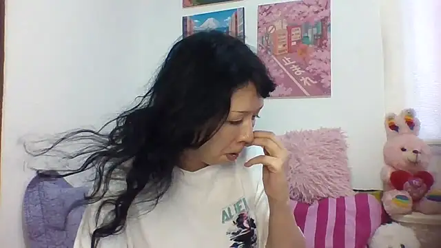 Haru Queenn online show from 09-12-25, 09:26