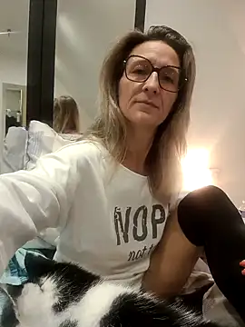 dancing sexy doll online show from 10-21-25, 07:47