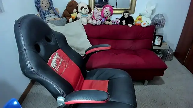 Snapshot of NicolettColin chatting on 01-23-25, 12:46 NicolettColin online show from 01-23-25, 12:46