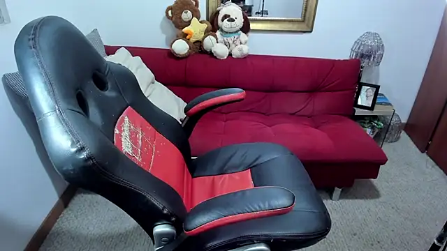 Snapshot of NicolettColin chatting on 02-12-25, 02:24 NicolettColin online show from 02-12-25, 02:24