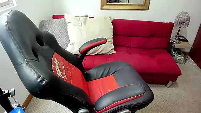 Snapshot of NicolettColin chatting on 03-12-25, 07:38 NicolettColin online show from 03-12-25, 07:38