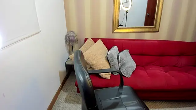 NicolettColin online show from 04-20-26, 06:53