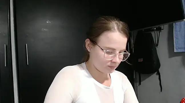 HellenMiyer1111 online show from 02-28-25, 12:43