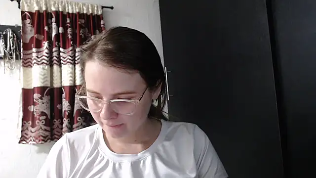 HellenMiyer1111 online show from 10-04-25, 04:05