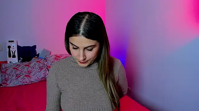 Snapshot of amelie_collins chatting on 03-06-25, 12:21 amelie collins online show from 03-06-25, 12:21