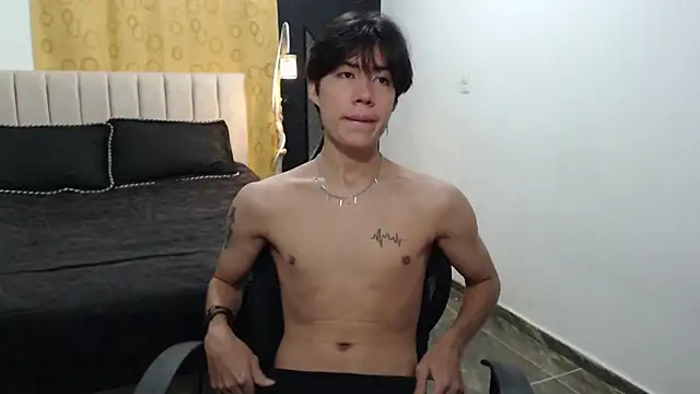 Snapshot of Elio-cam chatting on 02-18-25, 09:21 Elio-cam online show from 02-18-25, 09:21