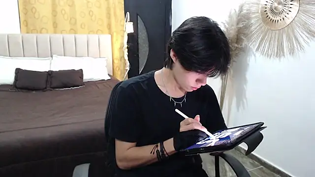 Elio-cam online show from 11-03-25, 08:26