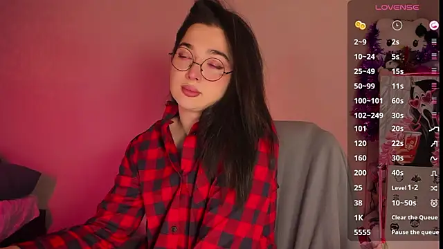 Snapshot of YsabellViveris chatting on 12-28-24, 08:48 YsabellViveris online show from 12-28-24, 08:48